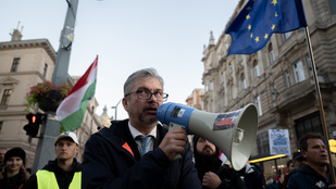 Thumbnail for 6781736