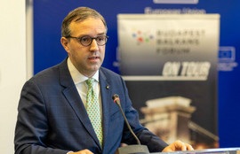 Thumbnail for 6803379