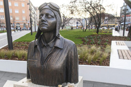 Thumbnail for 6805472