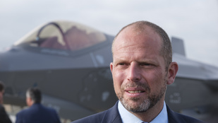 Thumbnail for 6805712