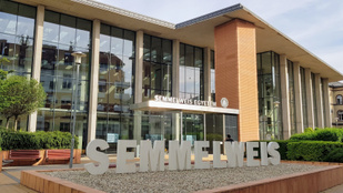 Thumbnail for 6810557