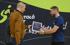 Thumbnail for 6811125