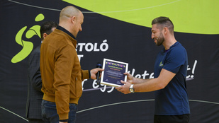 Thumbnail for 6811125