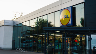 Thumbnail for 6812772