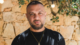 Thumbnail for 6814686