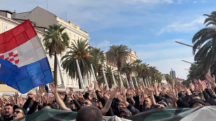 Thumbnail for 6815493