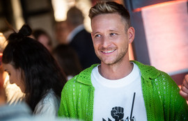 Thumbnail for 6818163