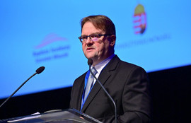 Thumbnail for 6818782