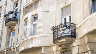 Thumbnail for 6821394