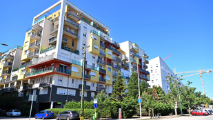 Thumbnail for 6823043