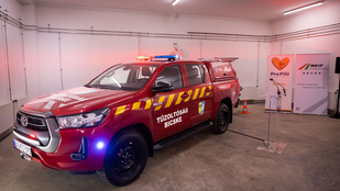 Thumbnail for 6823389