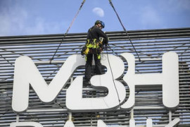 Thumbnail for 6823522