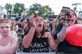 Thumbnail for 6823880