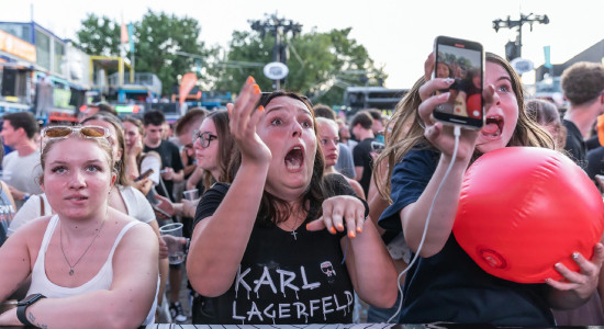 Thumbnail for 6823880