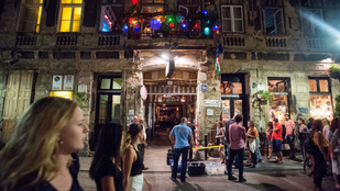 Thumbnail for 6824427