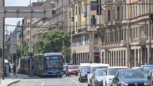 Thumbnail for 6827355