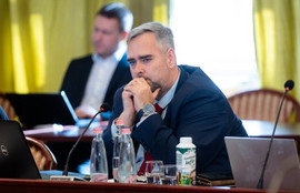 Thumbnail for 6827632