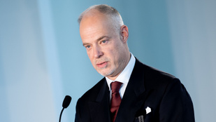 Thumbnail for 6829843