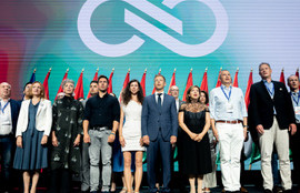 Thumbnail for 6830628