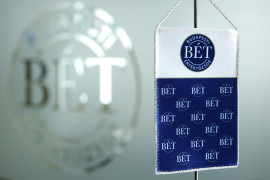 Thumbnail for 6830990