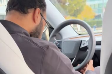 Thumbnail for 6831044