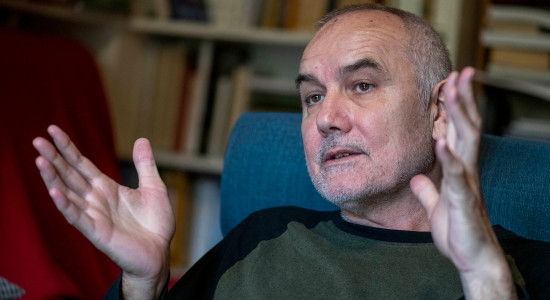 Thumbnail for 6831075