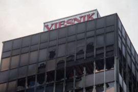 Thumbnail for 6831085