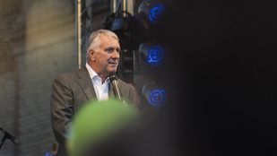 Thumbnail for 6831656