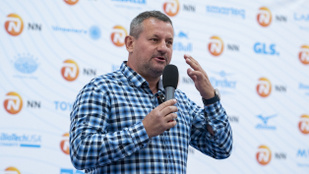 Thumbnail for 6831749