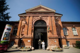 Thumbnail for 6832100