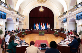 Thumbnail for 6832265