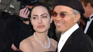 Thumbnail for 6832456