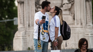 Thumbnail for 6832755