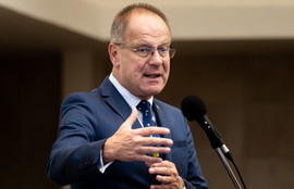 Thumbnail for 6832775