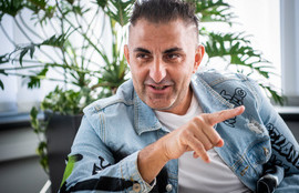 Thumbnail for 6832838