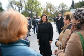 Thumbnail for 6833372