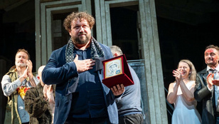 Thumbnail for 6834415