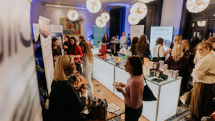 Thumbnail for 6834524