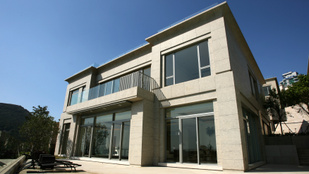 Thumbnail for 6834752