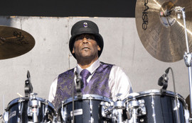 Thumbnail for 6837546