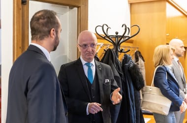 Thumbnail for 6841973