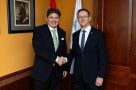 Thumbnail for 6844357