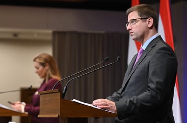 Thumbnail for 6844639