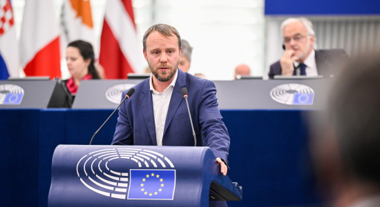 Thumbnail for 6853126