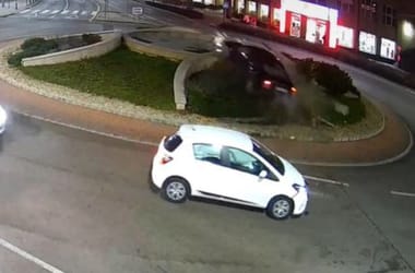 Thumbnail for 6863373