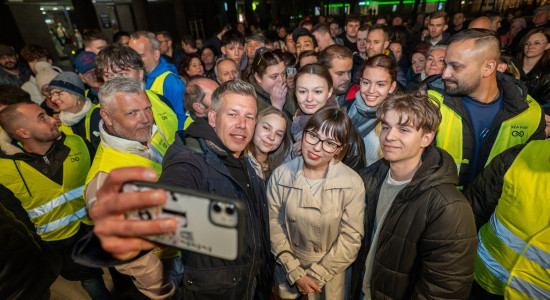 Thumbnail for 6863906