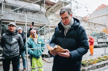 Thumbnail for 6871429