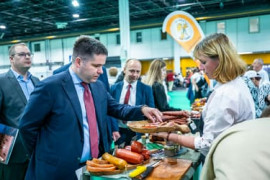 Thumbnail for 6872345