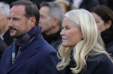 Thumbnail for 6876187