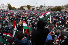 Thumbnail for 6877361